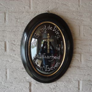 Religious antique catholic shrine relic relquary Napoleon III with inside copper cross and words in Dutch ( Netherlands) language.