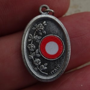 Religious catholic silver plated shrine charm medal pendant medallion reliquary with relic of Saint Perigrine. ( C 27 a)
