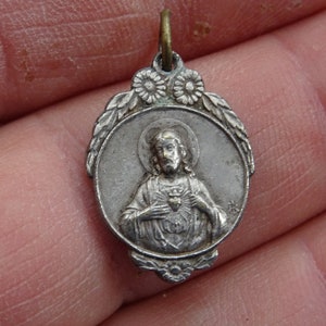 Religious antique silvered catholic medal pendant medallion charm of Holy Jesus Christ and The Sacre Coeur of Montmartre in Paris. ( 18 E )