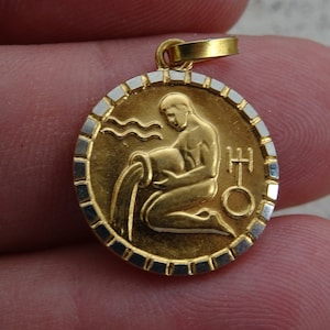 Vintage vermeil gold silver plated Zodiac constellation medal charm medallion pendant sign of Aquarius. ( waterman )  D 8