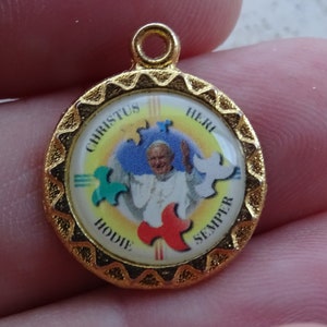 Religious catholic vermeil medal pendant charm medallion of Pope John Paul II christus heri hodie semper.   ( X 7  )