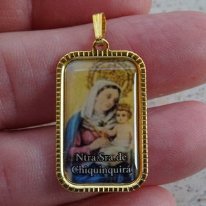 Religious vermeil enameled catholic charm pendant medallion medal of Holy Virgin Mary of Chiquinquira. (  D 24 )