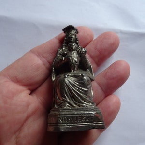 Religious antique catholic silvered  French statue of Holy Virgin Mary Our Lady of Liesse in France. ( 13 V )