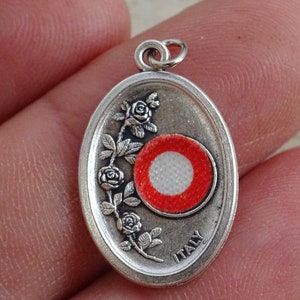 Religiöses katholisches versilbertes Schrein Medaille Anhänger Charme Medaillon mit Relikt des Heiligen Jude Thaddaee Thadee. ( C 2 )