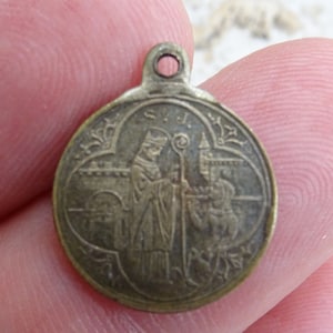 Religious antique copper French catholic medal pendant medaillon Holy charm medallion of Saint bishop S. J.  . ( Q 17 )