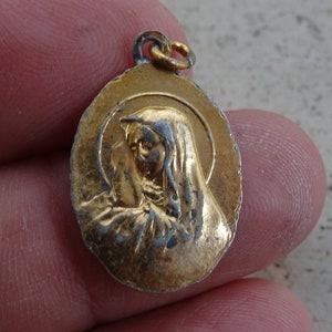 Religious French silver gold plated catholic medal pendant medallion charm with Holy Virgin Mary Our Lady of Sorrows and Saint Rita ( A 3 )