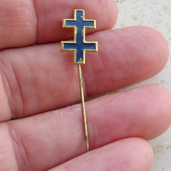 Ancien religieux catholique en cuivre émaillé français chrétien vermeil Broche lothaire croix crucifix de Lorraine. ( A 6 )