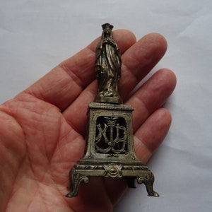 Religious antique catholic silvered  French statue of Holy Virgin Mary Our Lady of Lourdes. ( 7 V )