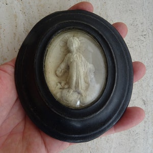 Religious antique French Meerschaum pipe clay shrine relic reliquary Napoleon III wood  Holy Child Jesus Christ.  ( 18  b )