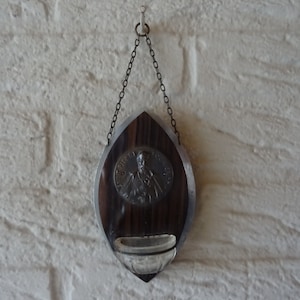 Pila de agua bendita de madera católica francesa antigua religiosa de cristal con San Pedro Fourier de Mattaincourt. ( 16 )