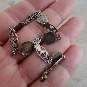 Religious vintage silver plated bracelet with different links of buildings in Rome and Pope Pius XII. ( C 22 )