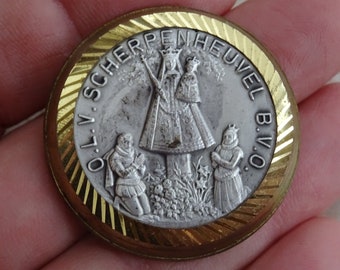 Religious vermeil gold plated silvered catholic magnet of Holy Virgin Mary of Scherpenheuvel in Belgium ( 3 )