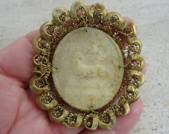 Very rare museal religious antique French Klosterarbeit relic shrine relquaire wax Agnus Dei the lamb with Holy Virgin Mary and Angels. H 2