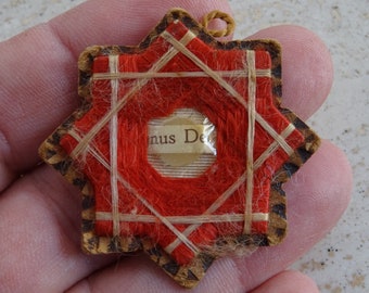 Religious antique French catholic relic shrine medallion medal pendant Agnus Dei of a star. ( C 21 )