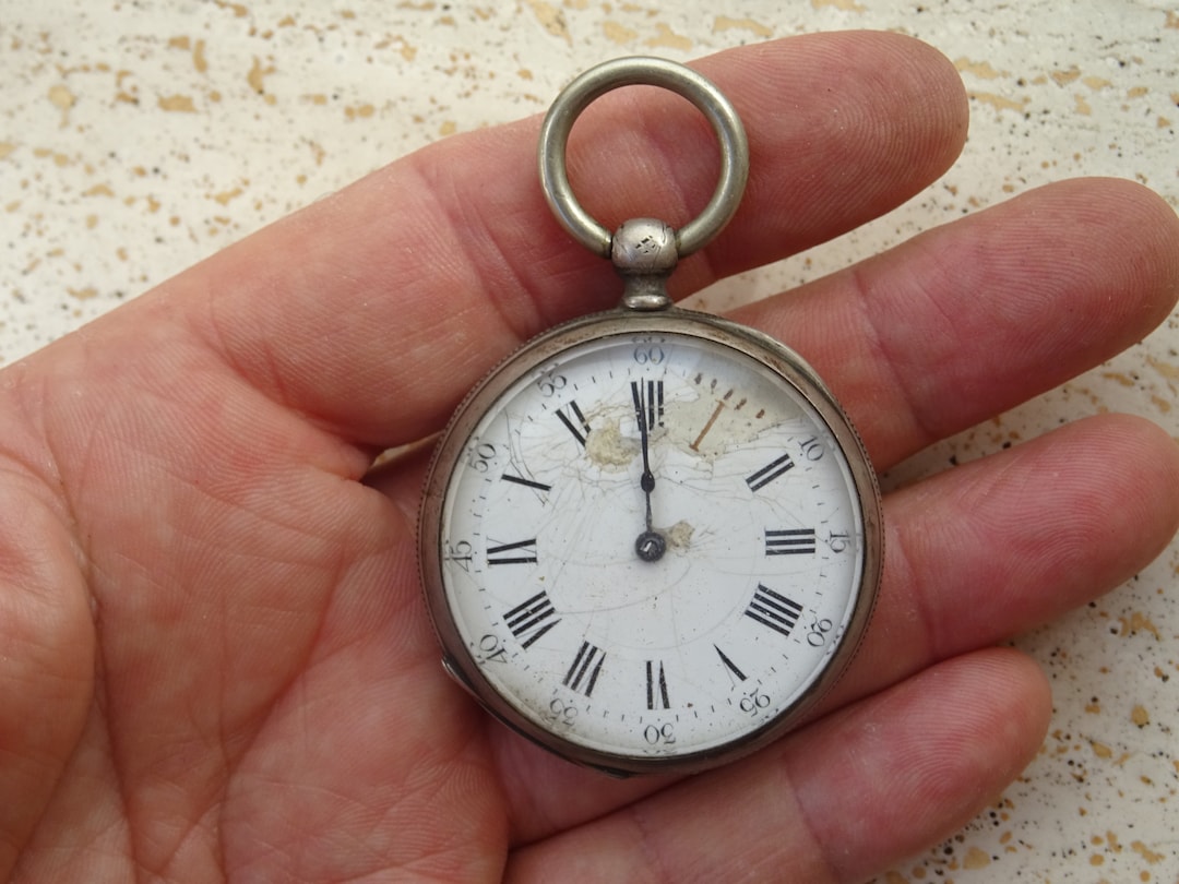 Montre De Poche Argent Art Déco Avec Poinçons - Mécanique à Remontage, Nécessite Révision - Vintage Rare