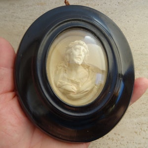 Religious antique French catholic hand carved Napoleon III  pipe clay Meerschaum of Holy Jesus Christ Our Lord. (  21 )