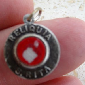 Religious antique French catholic silver plated medaillon Holy charm medallion relic pendant medal shrine of Saint Rita. (  D 23 )