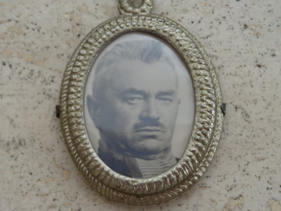 Antique French silver plated photo holder locket … - image 4