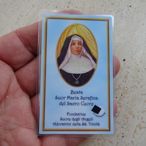 Sanctuaire religieux catholique en carton avec relique de sainte Maria Serafina del Sacro Cuore. ( 5 )