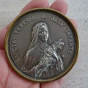 Religious vintage French gold silver plated catholic altar chapel shrine of Saint Therese of Lisieux. ( 3 )