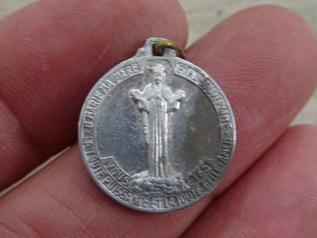 Vintage Medal Pendant Charm of Notre Dame De Beauraing, Our Lady of ...