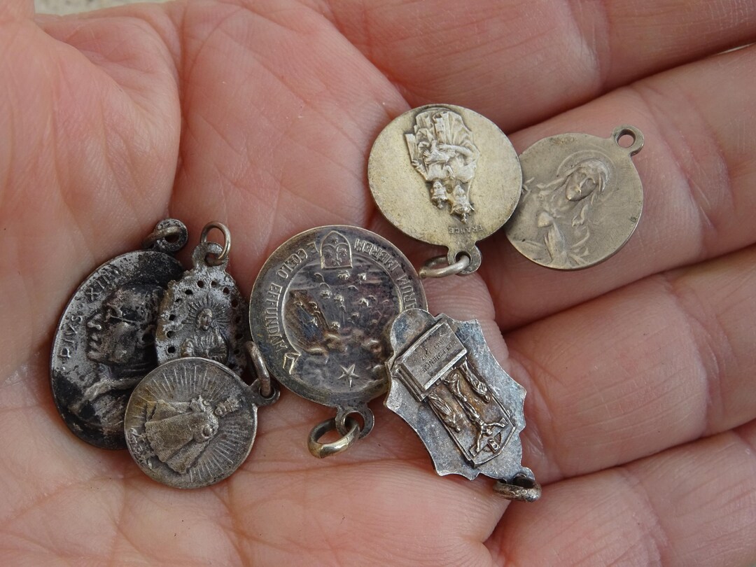 Lot de 7 médaillons cheval en laiton vintage