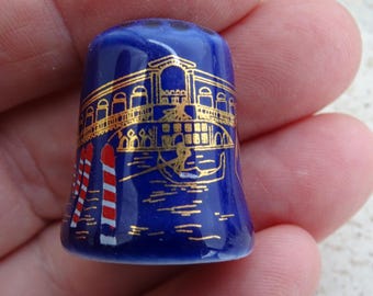 Vintage porseleinen vingerhoed vingerhoed souvenir van Florence Firenze met Pontevecchio in Italië. ( 29 )