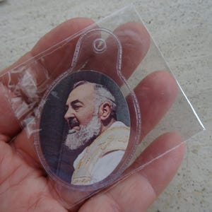 Religious catholic card with photo picture of Padre Father Pio and his Stimata.  V 35