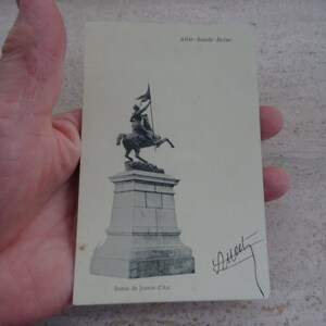 Antigua postal francesa usada con estatua de monumento de Juana de Arco, recuerdo de Juana de Arco de Alise-Sainte-Reine. ( G 16 )