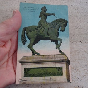 Antigua postal francesa usada con estatua de Juana de Arco Juana de Arco con espada de recuerdo de Orleans. ( G 22 )