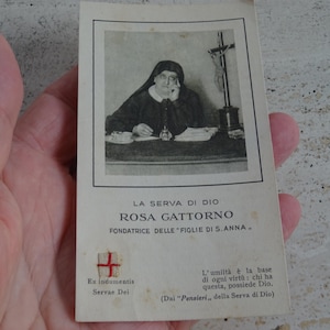 Religieus katholieke kaartschrijn reliekschrijn relikwie van de stof van de heilige Rosa Maria Gattorno. ( R 3 )