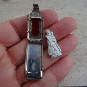 Religious antique catholic pocket shrine relic altar chapel with ledden statue of Holy Virgin Mary. ( 31 )