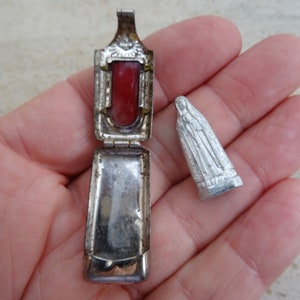 Religious silver plated French catholic pocket shrine altar chapel with statue of Saint Therese. 24
