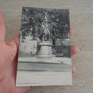 Antike französische unbenutzte Postkarte mit Statue Jeanne d'Arc Jeanne d'Arc mit Denkmal-Souvenir von Nancy. (F 43)