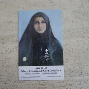 Religiöser katholischer Kartenschrein mit Reliquienreliquierreliquie aus dem Tuch der seligen Madre Leonarda Angela Maria Boidi. ( Y 5 )