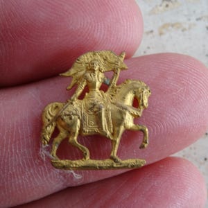 Religious antique French gold plated catholic plaque token medal pendant of Saint Joan of Arc  Jeanne d&#39;Arc on her horse.  ( Z 7  )