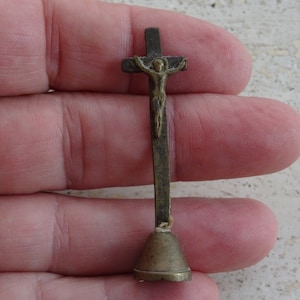 Religious antique copper French catholic standing crucifix cross altar Holy Jesus Christ.  ( GGG 26 )