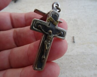 Zeldzame religieuze antieke verzilverde schrijnhanger om kruiscrucifix te openen met het heilige Jezus Christus-souvenir van Roma.  ( 32 )