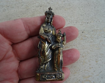 Estátua religiosa antiga francesa católica em cobre, representando Santa Ana de Adray. (D 41)