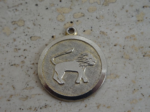 Vintage silver plated Zodiac constellation medal … - image 4