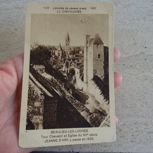 Antieke Frans gebruikte post prentbriefkaart met Jehanne d'Arc Jeanne d'Arc in Beaulieu-les-Loches. ( E 30 )