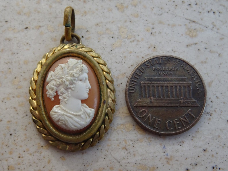 Antique French vermeil gold plated opaline camee medal pendant medallion charm of a French woman. 15 C image 2
