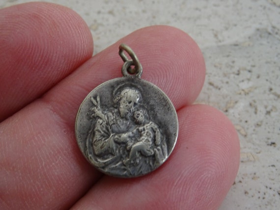 希少　メダイ　イエスとヨゼフ　ペンダントトップ　アンティーク⭐︎ フランス蚤の市 希少 メダイ イエスとヨゼフ ペンダントトップ アンティーク