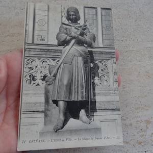 Francés antiguo utilizado postal postal con estatua del monumento de Juana de Arco Juana de Arco con recuerdo del monumento de Orleans. ( D 7 )