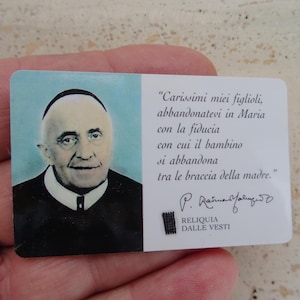 Religiöse katholische Karte Schrein Reliquiar Relikt aus dem Tuch des Seligen Raimondo Calcagno. (V9)