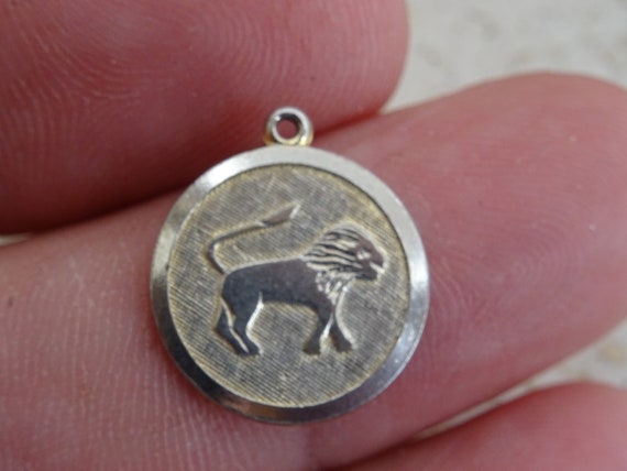 Vintage silver plated Zodiac constellation medal … - image 1