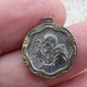 Religious silver plated catholic medal pendant charm medallion of Father Padre Saint Pio and his Stimata and Holy Virgin Mary. O 23