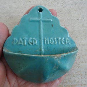 Religious catholic French porcelainen Holy water font stoup with a cross crucifix. and the text paternoster. ( M 17 )