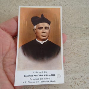 Religiöser katholischer Kartenschrein mit der Reliquie des seligen Heiligen Antonio Migliaccio.   ( K17 )
