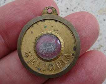 Religious catholic medal pendant shrine with reliquary relic of the cloth of Blessed Saint Luigi Guanella. ( H A 27 )